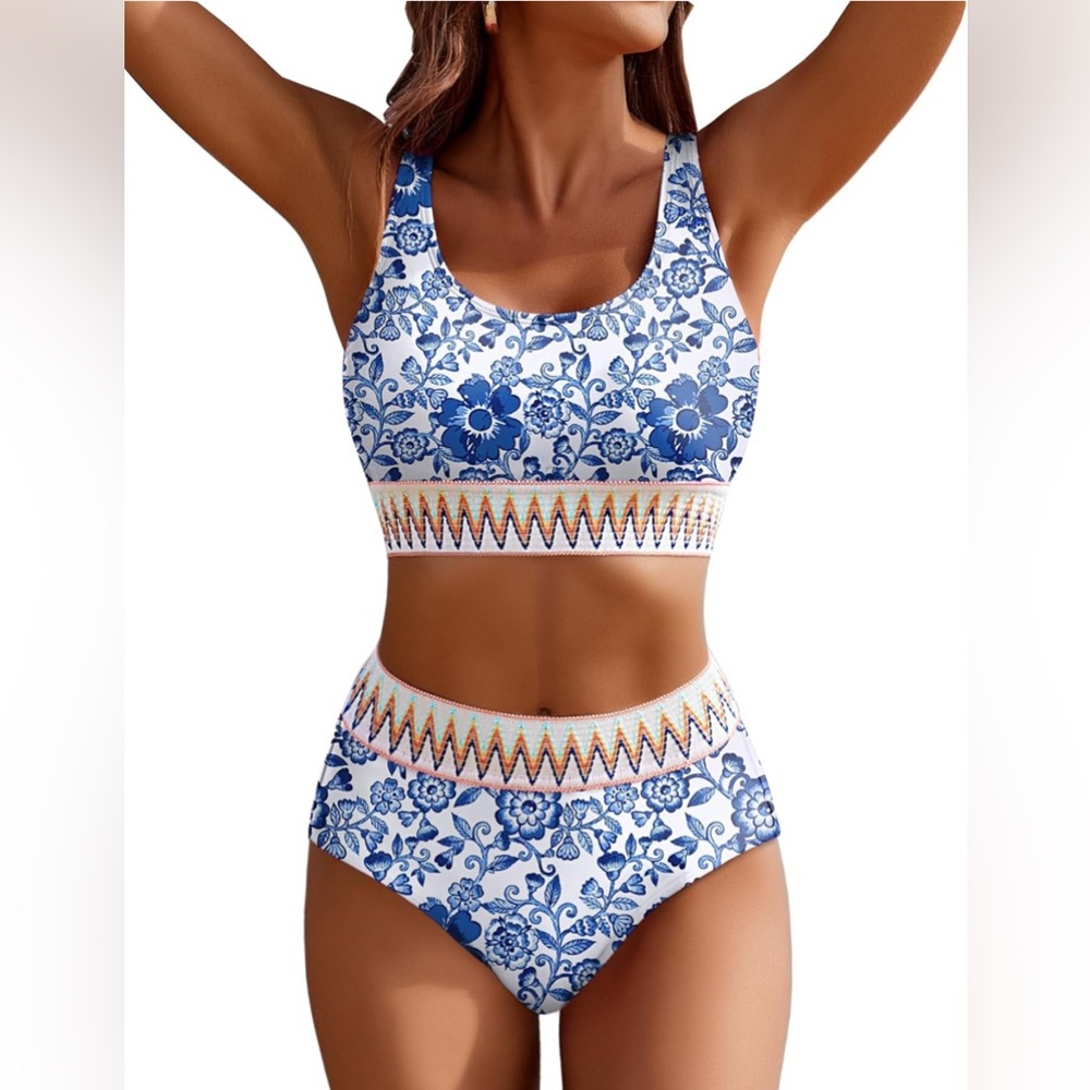 Floral Blue and White Women's 2 piece Swim Set   * Size S * Brand New *